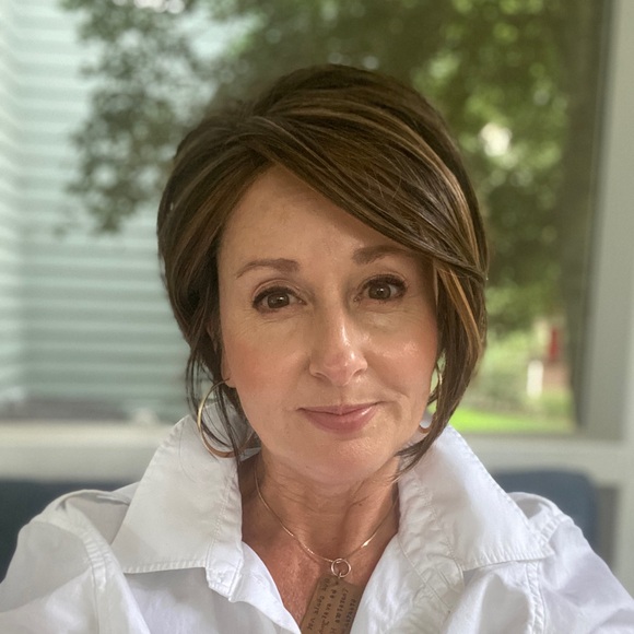 JON RENAU, IGNITE~Petite HD,Synthetic Lace Front, GORGEOUS Color:Toffee Truffle - Picture 10 of 11